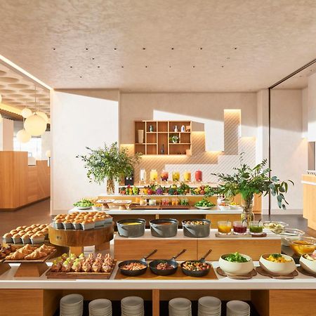 Omo7 Osaka By Hoshino Resorts Exteriör bild The buffet at the lounge